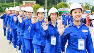 Bảo đảm quyền lợi và bình đẳng giới cho lao động nữ