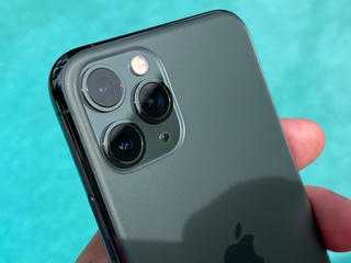 'Mổ xẻ' iPhone 11 Pro phát hiện bảng mạch nhỏ hơn nhưng pin lớn hơn