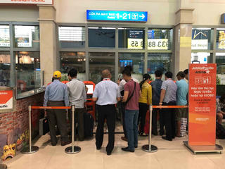 Bay Jetstar Pacific chỉ mất 30 giây làm thủ tục check-in