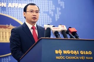 Việt Nam hoan nghênh việc COP21 thông qua Thỏa thuận Paris