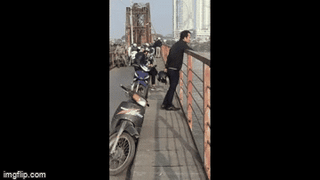 'Con chết thì cả gia đình mới hết khổ'