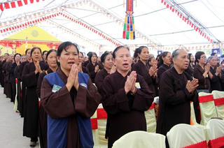 Hàng vạn người dự Đại lễ cầu siêu các nạn nhân tử vong vì TNGT