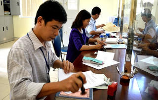 Căn cứ xếp lương với cán bộ xã quy định thế nào?