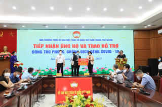 Hà Nội: Tiếp nhận gần 4 tỷ đồng ủng hộ công tác phòng, chống dịch.