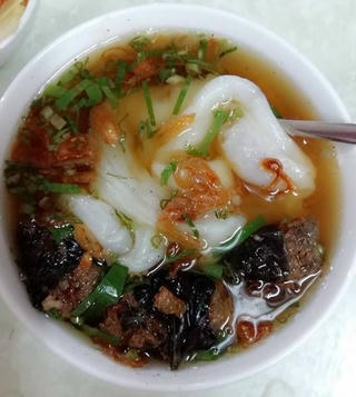 Đủ vị bánh cuốn