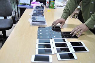 TP. Hồ Chí Minh: Truy tố nguyên cán bộ hải quan Cảng hàng không Tân Sơn Nhất