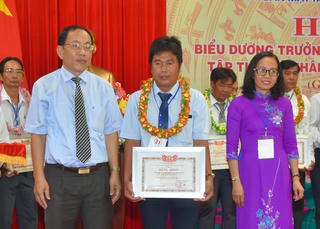 MTTQ Cà Mau: Biểu dương 24 tập thể, cá nhân tiêu biểu