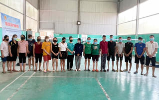 Cao Bằng: Nhiều cán bộ, công chức xã tụ tập đánh bạc giữa mùa dịch