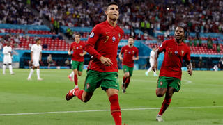 Vòng bảng Euro 2020: Khép lại bằng những kịch tính, kỷ lục