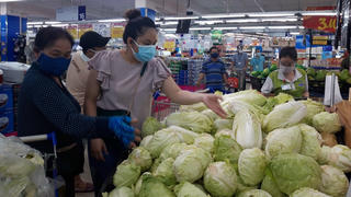TP Hồ Chí Minh: Hết lo khan hàng, tăng giá