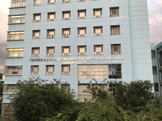 Nam thanh niên tử vong khi rơi từ tầng 6 tòa nhà Đại học Ngoại ngữ - Tin học TP HCM
