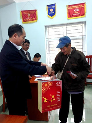 Người uy tín giữ tín trong dân