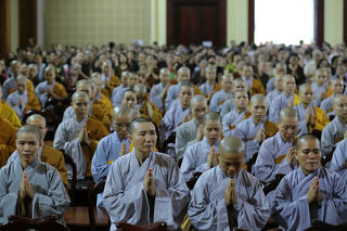 An lạc mùa khai pháp