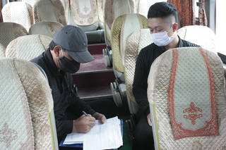 Khai báo y tế điện tử tại bến xe, nhà ga: Mục đích tốt, thực hiện khó