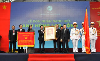 Chủ tịch nước Trương Tấn Sang: Nâng cao y đức để phục vụ nhân dân tốt hơn nữa