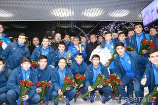 Uzbekistan ăn mừng chức vô địch châu Á của các cầu thủ U23