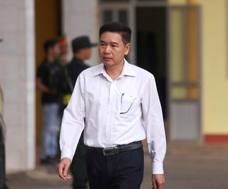 Vụ gian lận thi cử tại Sơn La: Đồng tiền đâm toạc bài thi