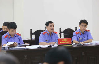 Xử phúc thẩm 2 cựu chủ tịch Đà Nẵng: Ký chỉ để hoàn thiện hồ sơ?