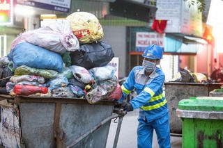 Tăng giá dịch vụ thu gom xử lý rác thải