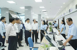 Phó Chủ tịch Quốc hội Vũ Hồng Thanh làm việc với Ban Thường vụ Tỉnh ủy Quảng Ninh