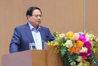 Thủ tướng: “Thời gian là vàng ngọc”, tranh thủ từng ngày, từng giờ thúc đẩy chuyển đổi số và đổi mới sáng tạo