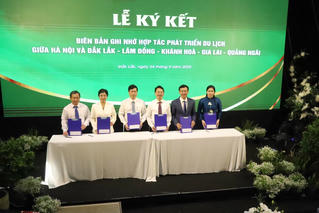 Hà Nội tăng cường liên kết phát triển du lịch với các tỉnh miền Trung - Tây Nguyên