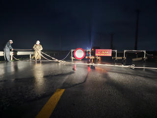 Cấm cầu nối Nghệ An - Hà Tĩnh để ứng phó bão số 10