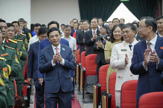 Bộ trưởng Bộ Quốc phòng dự Đại hội đại biểu Đảng bộ tỉnh An Giang 