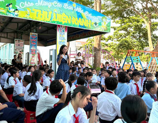 Lễ hội sách 'Huyền thoại Côn Đảo' thu hút hàng ngàn người dân