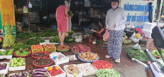 Ảnh hưởng mưa lũ, giá thực phẩm biến động