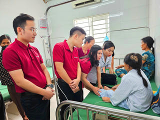 Agribank Chi nhánh Hà Tĩnh – Chung tay xoa dịu nỗi đau đối với bé gái bị cha dượng bạo hành
