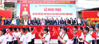 Sôi nổi Đại hội Thể dục Thể thao xã Tam Hưng lần thứ I