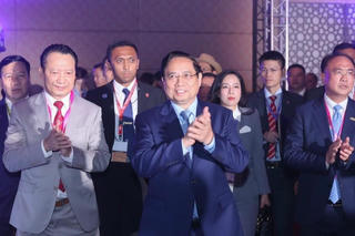 Thủ tướng dự đối thoại cấp cao tại Hội nghị Thượng đỉnh Kinh doanh-đầu tư ASEAN