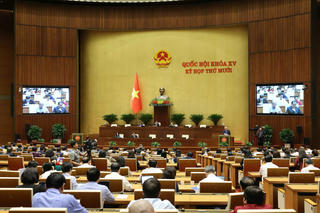 Nhóm cơ quan nào có thẩm quyền giữ người trong trường hợp khẩn cấp?