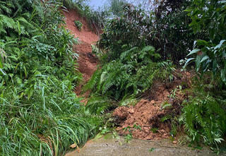 Đà Nẵng: Xã Sơn Cẩm Hà và Hiệp Đức bị sạt lở nghiêm trọng, nhiều hộ dân phải sơ tán 