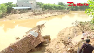 Thái Nguyên: Cầu dân sinh bị cuốn trôi, nhịp sống người dân bị đảo lộn