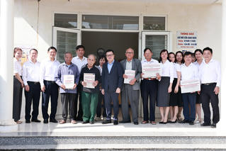 Người dân có thể đọc Dự thảo Văn kiện Đại hội Đảng lần thứ XIV tại hệ thống Bưu điện - Văn hoá xã trên toàn quốc