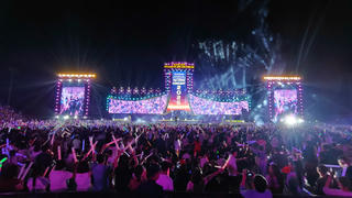 Người dân hào hứng tham dự sự kiện Concert Hạ Long 2025