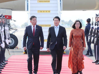 Chủ tịch nước Lương Cường đến Hàn Quốc, bắt đầu chương trình dự APEC 2025