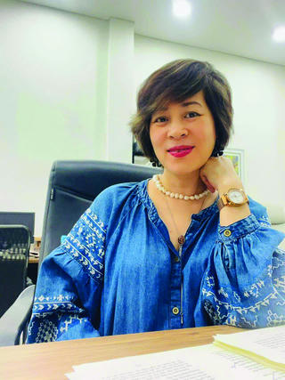 Nhà thơ Trang Thanh, ta ngồi như dấu hỏi