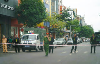 Thanh Hóa: Phong tỏa khu phố Lê Hoàn để làm việc với một số tiệm vàng lớn
