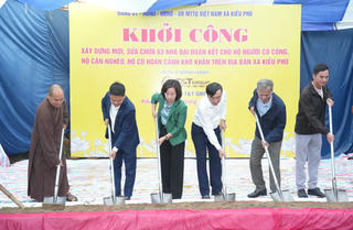 Những ngôi nhà ấm tình đoàn kết ở Kiều Phú