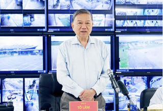 Phát huy tinh thần đoàn kết, chung tay giúp người dân Huế sớm ổn định sau mưa lũ