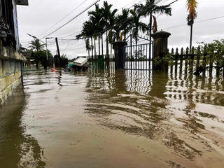 Đà Nẵng: Ngập nặng trở lại do mưa lớn trong đêm