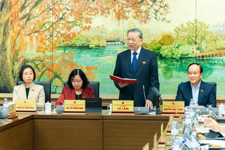 Tổng Bí thư:
Cơ hội để đầu tư tăng trưởng 2 con số đòi hỏi cần phải tìm ra giải pháp đột phá
