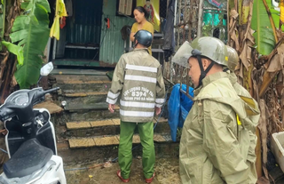 Người dân Đà Nẵng chống bão số 13