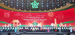 Tập đoàn Hóa chất Việt Nam đạt Giải thưởng “Không gian trưng bày tiêu biểu” tại Hội chợ Mùa Thu năm 2025