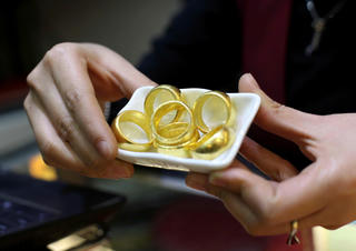 Cách nào huy động vàng trong dân?