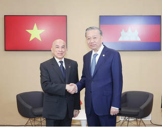 Lãnh đạo Đảng, Nhà nước chúc mừng kỷ niệm 72 năm Quốc khánh Vương quốc Campuchia