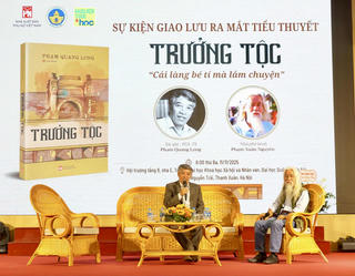 Nhà văn Phạm Quang Long: “Tôi viết để trả nợ đời”